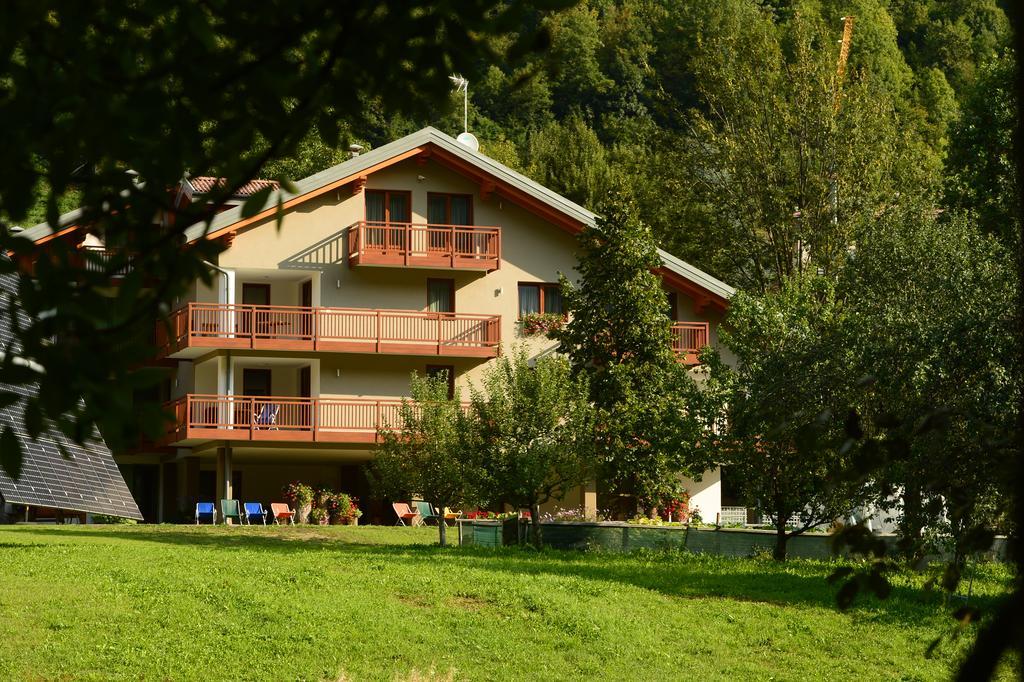 La Casa Al Noce Aparthotel Mezzana  Ngoại thất bức ảnh