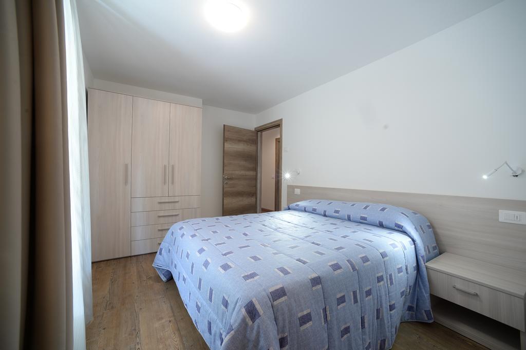 La Casa Al Noce Aparthotel Mezzana  Phòng bức ảnh