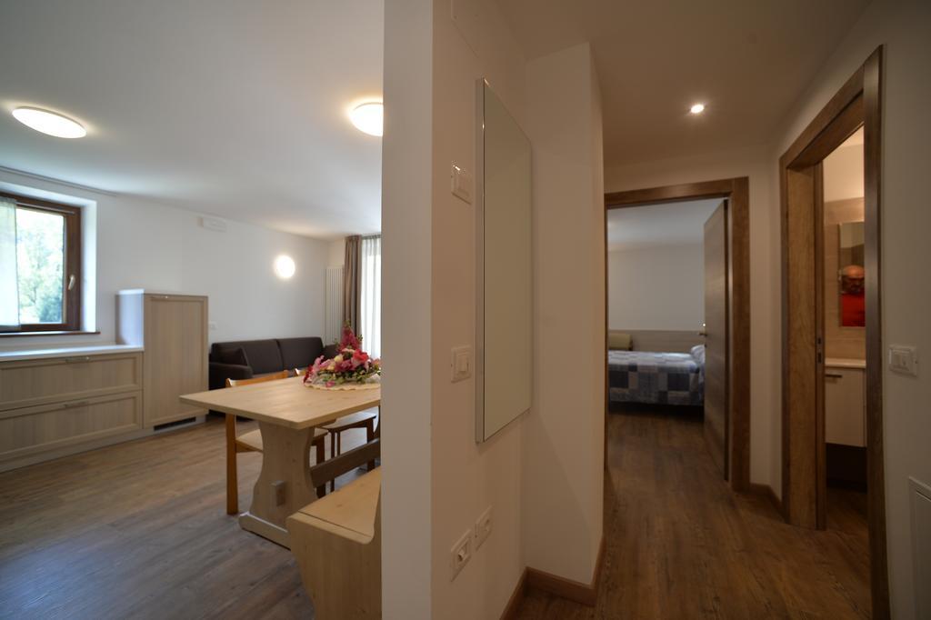 La Casa Al Noce Aparthotel Mezzana  Ngoại thất bức ảnh