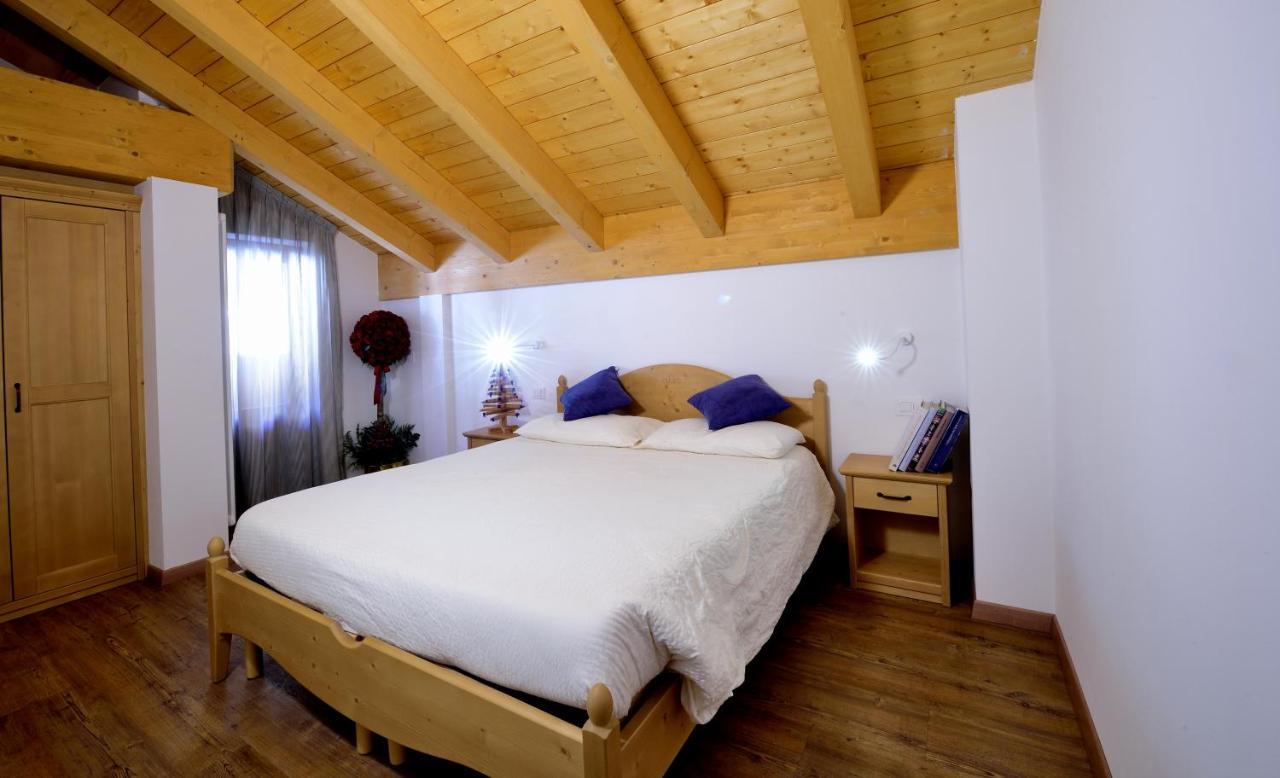 La Casa Al Noce Aparthotel Mezzana  Ngoại thất bức ảnh