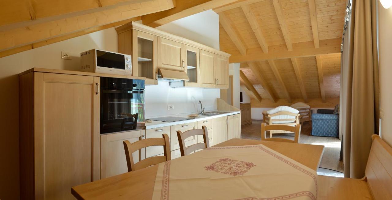 La Casa Al Noce Aparthotel Mezzana  Ngoại thất bức ảnh