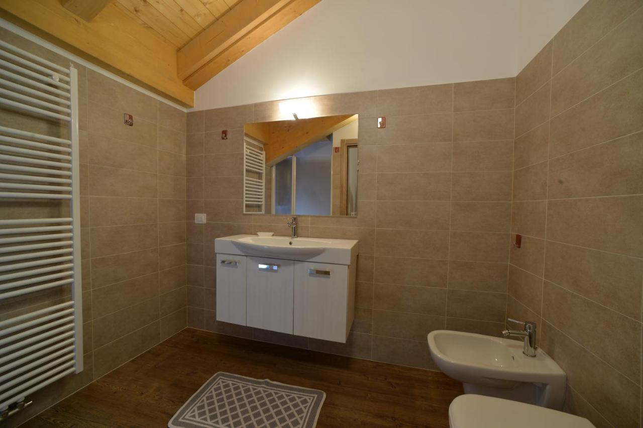 La Casa Al Noce Aparthotel Mezzana  Ngoại thất bức ảnh